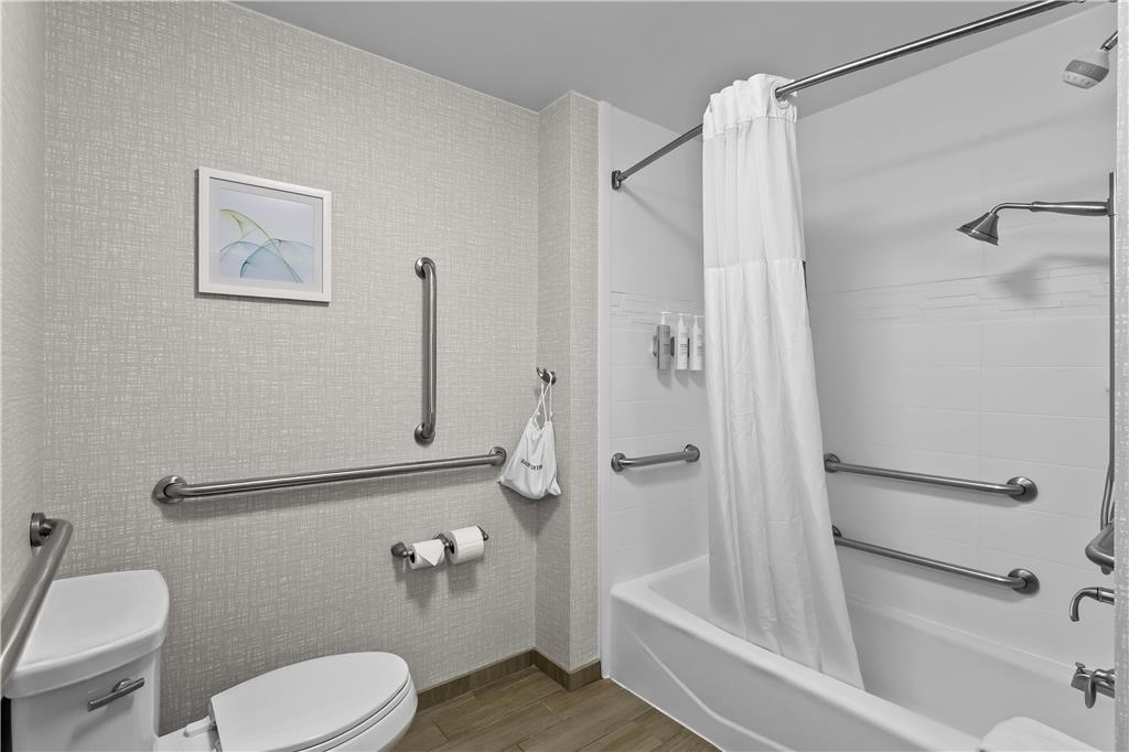 Hampton Inn & Suites Baltimore/Woodlawn Room photo