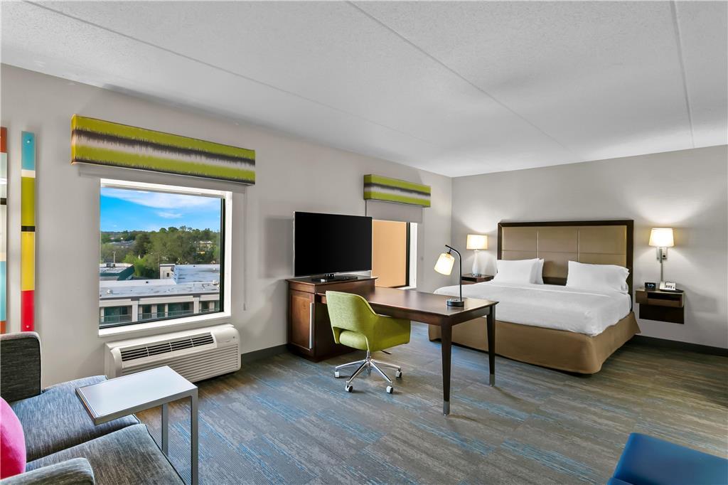 Hampton Inn & Suites Baltimore/Woodlawn Room photo